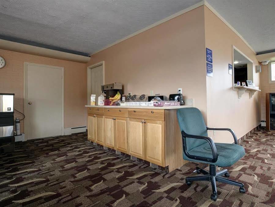Americas Best Value Inn Бредфорд Екстер'єр фото
